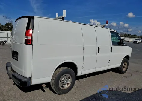 2022 Chevrolet Express G2500 from USA, damaged, VIN 1GCWGAFP7N1281800